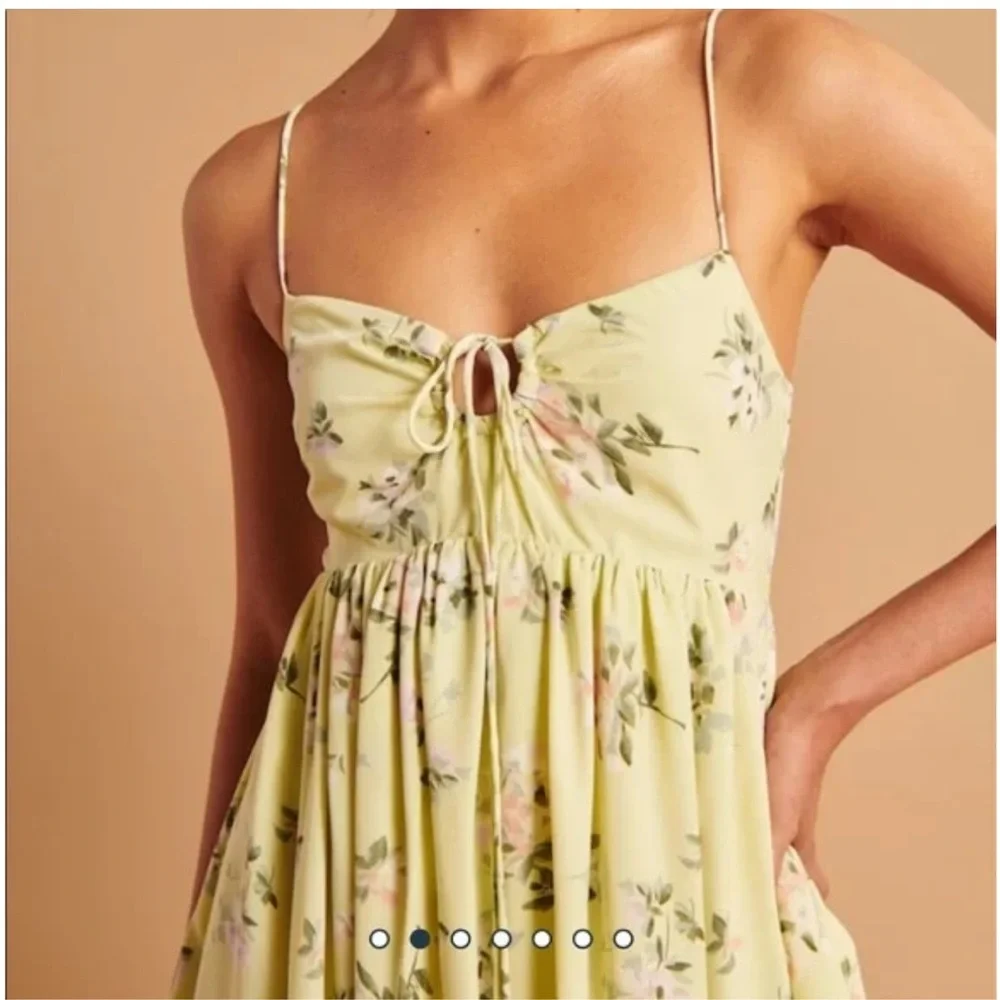 Abercrombie & Fitch Flowy Mini Dress - Picture 4 of 10